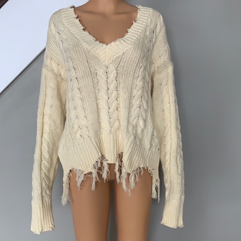 Nwt guess sweater